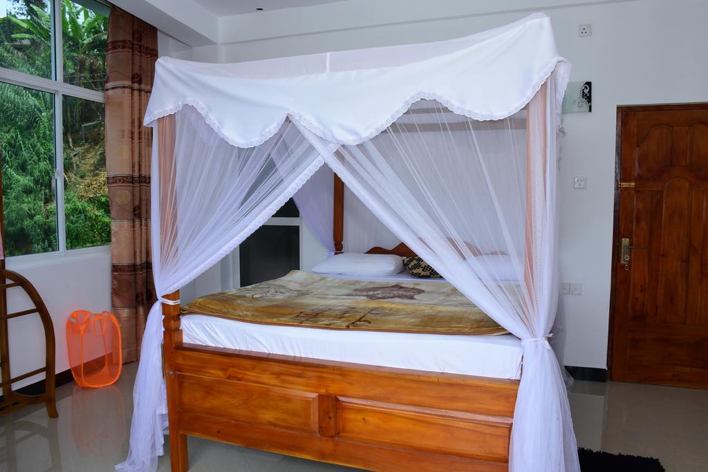Lilly Guest Inn Haputale Buitenkant foto
