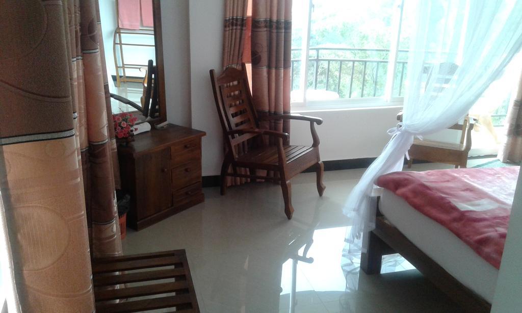 Lilly Guest Inn Haputale Buitenkant foto