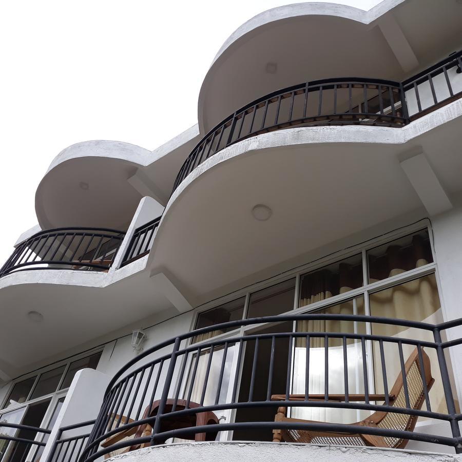 Lilly Guest Inn Haputale Buitenkant foto