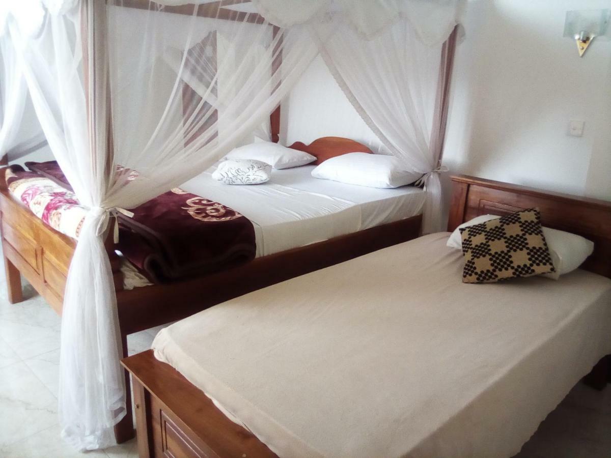Lilly Guest Inn Haputale Buitenkant foto